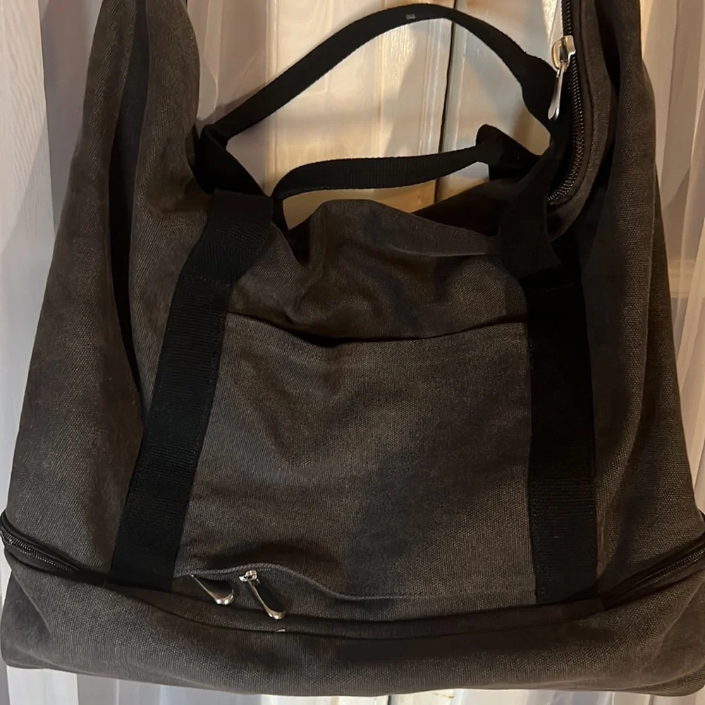 Lo & Son Canvas Weekender Tavel Bag Adult Small 16” H X 18”W X 8.5” D